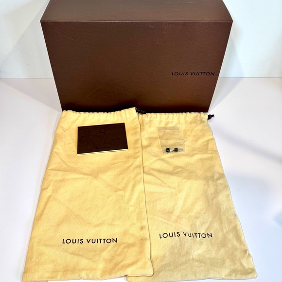 Louis Vuitton Music Hall Black Satin W Mirror LV Logo Peep Toe Pumps, Size 38.5 - Picture 15 of 15